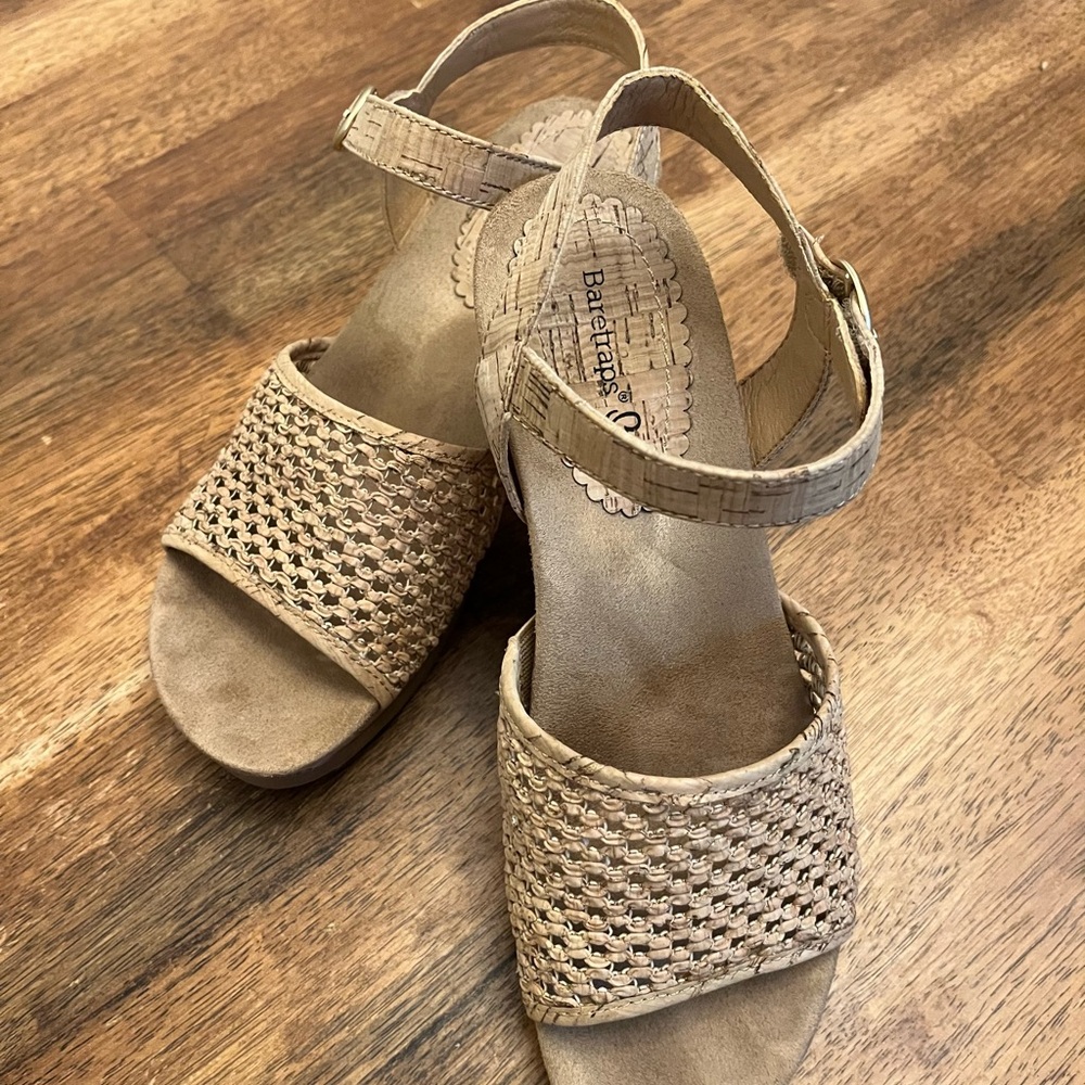 BareTraps Beige Woven Sandals - Picture 2 of 7